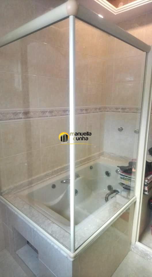 Casa, 4 quartos, 260 m² - Foto 32