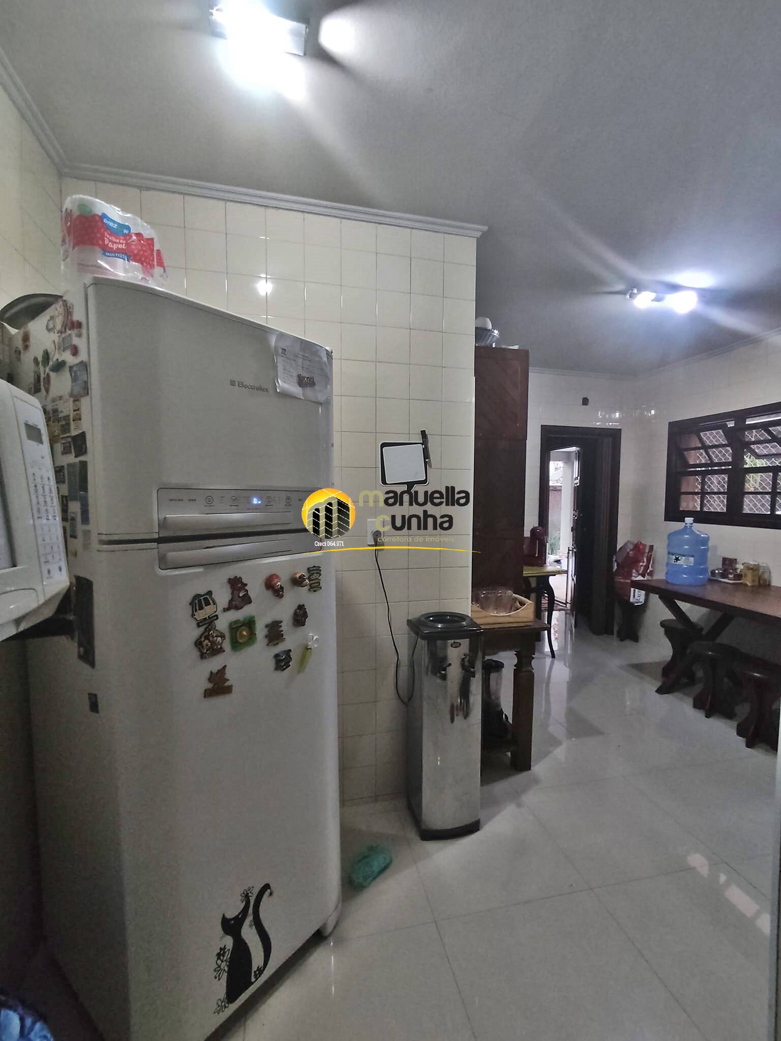 Casa, 4 quartos, 220 m² - Foto 13