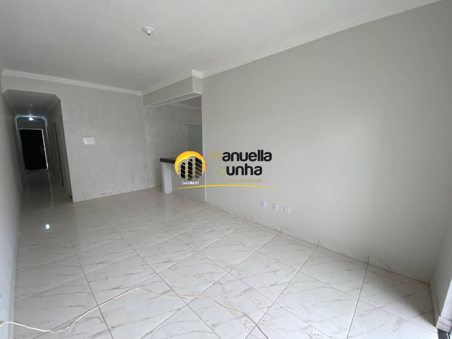 Casa à venda com 3 quartos, 90m² - Foto 2