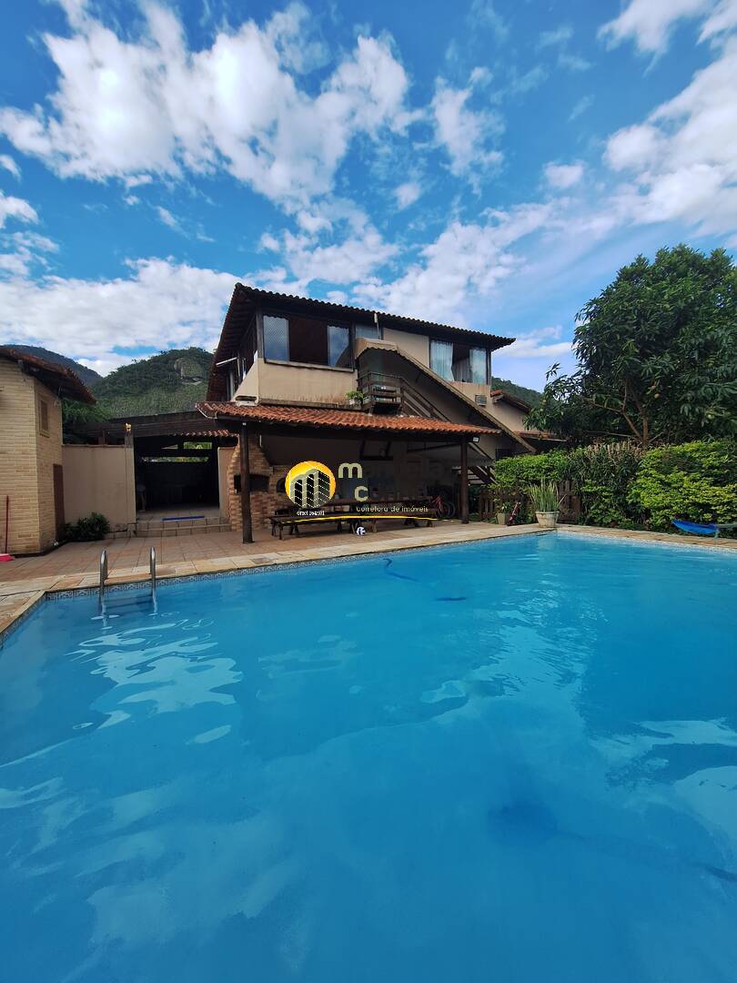 Casa, 5 quartos, 370 m² - Foto 1