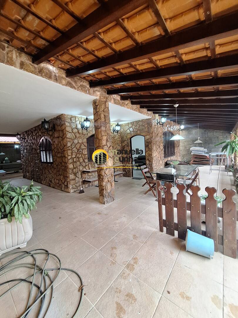 Casa, 5 quartos, 300 m² - Foto 14